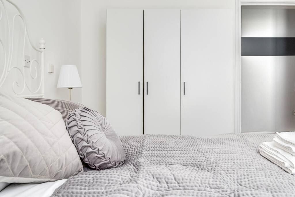 Luxury 2Bed Spacious Apartment- City Centre- Free Parking Birmingham Esterno foto